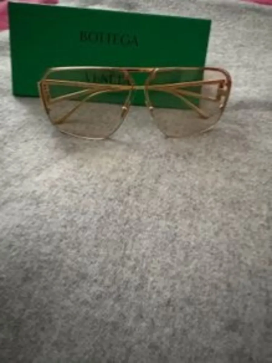 Bottega veneta sunglasses - Image 2