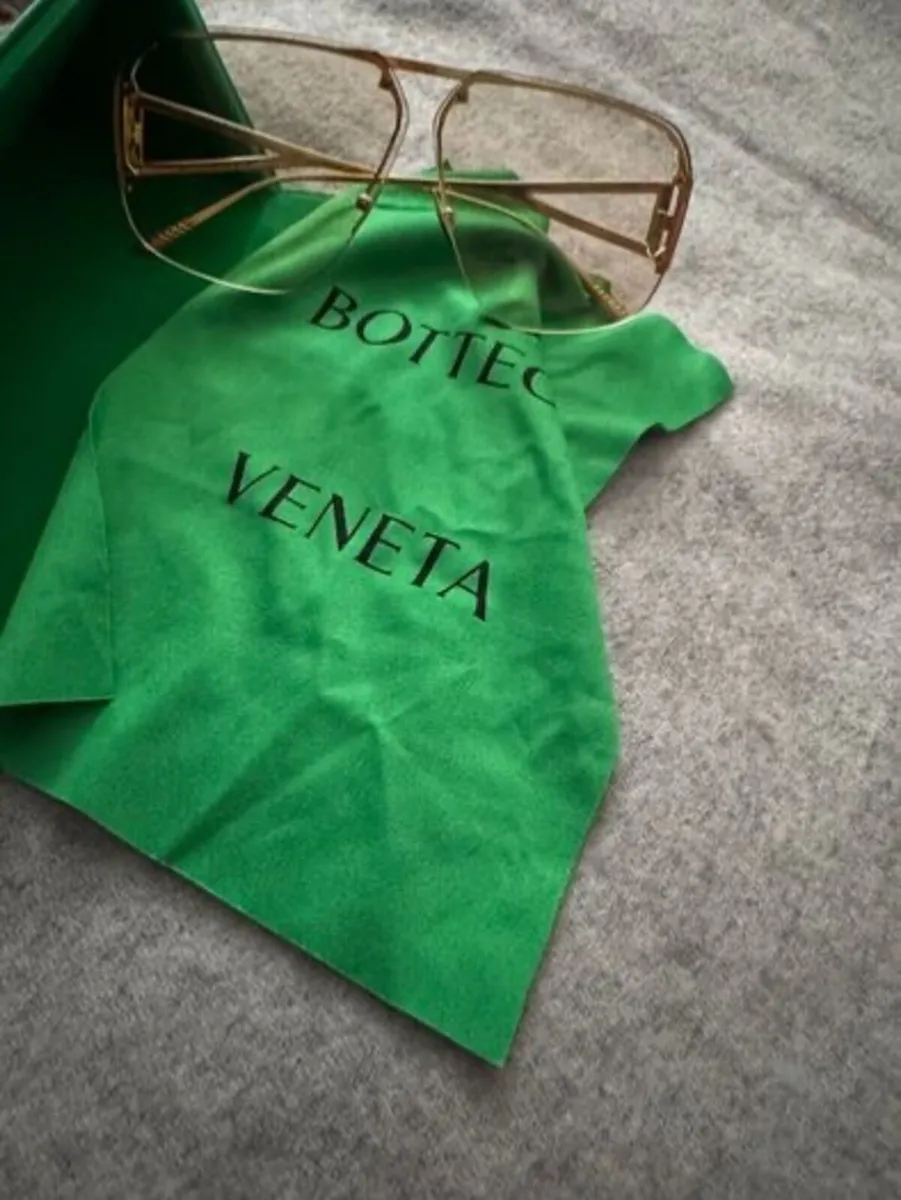 Bottega veneta sunglasses - Image 4