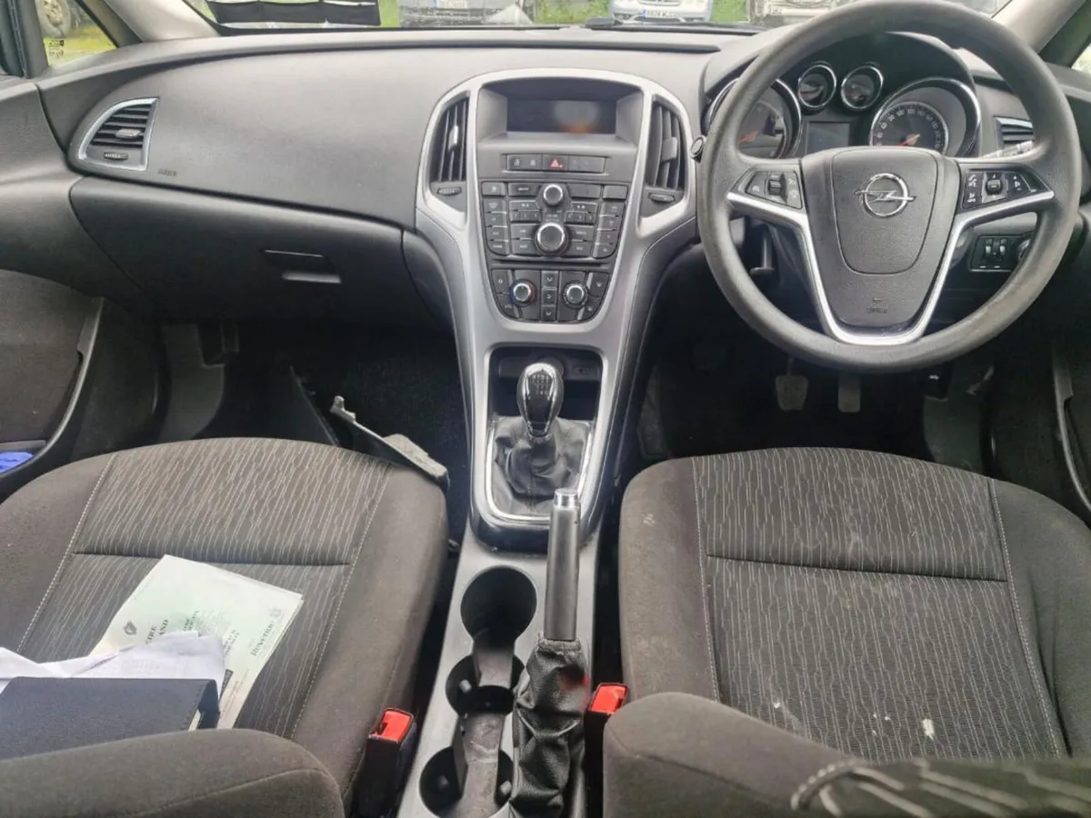 2013 opel astra parts 1.7 - Image 2