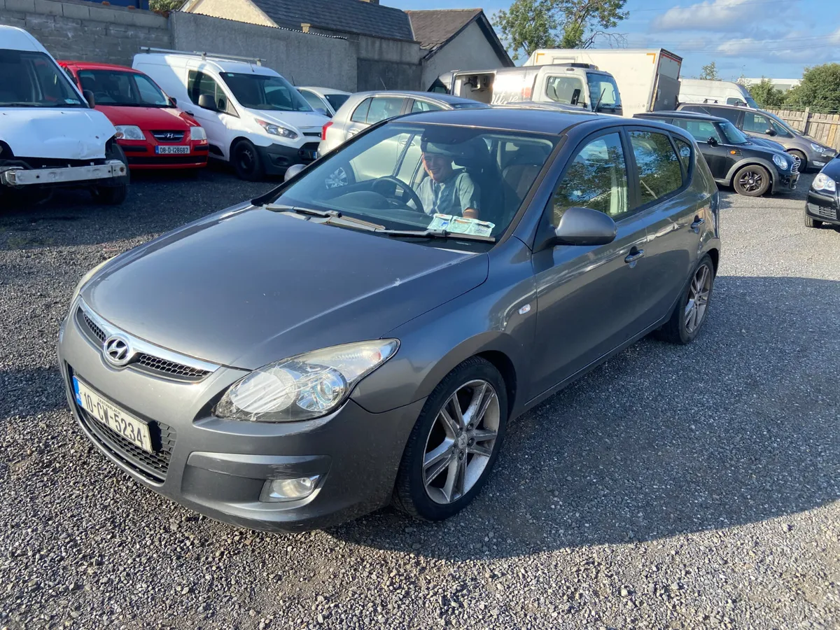 2010 Hyundai i30 dsl - Image 2