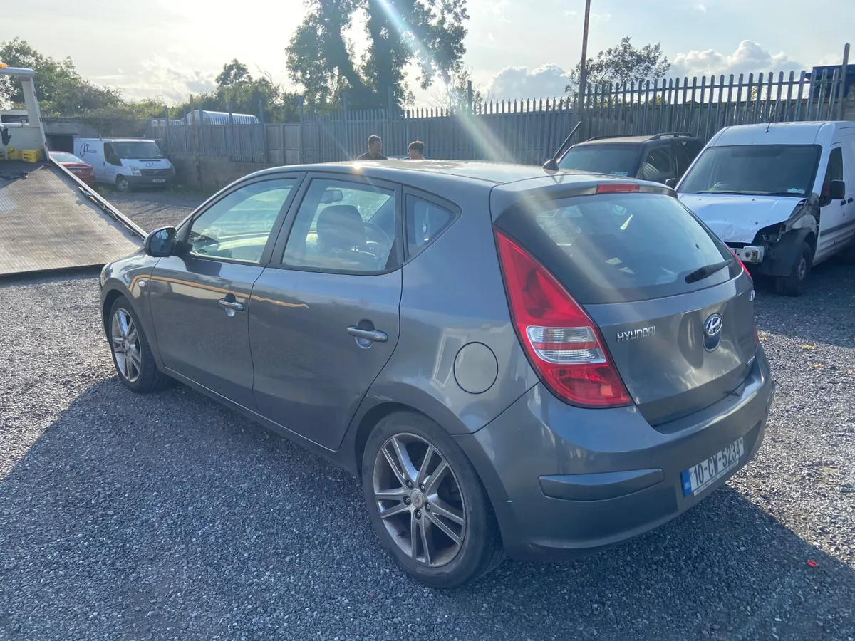 2010 Hyundai i30 dsl - Image 4