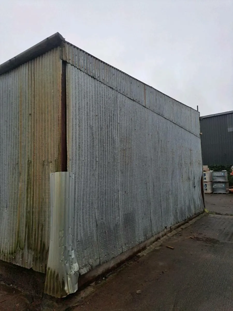 Second hand shed - Image 2