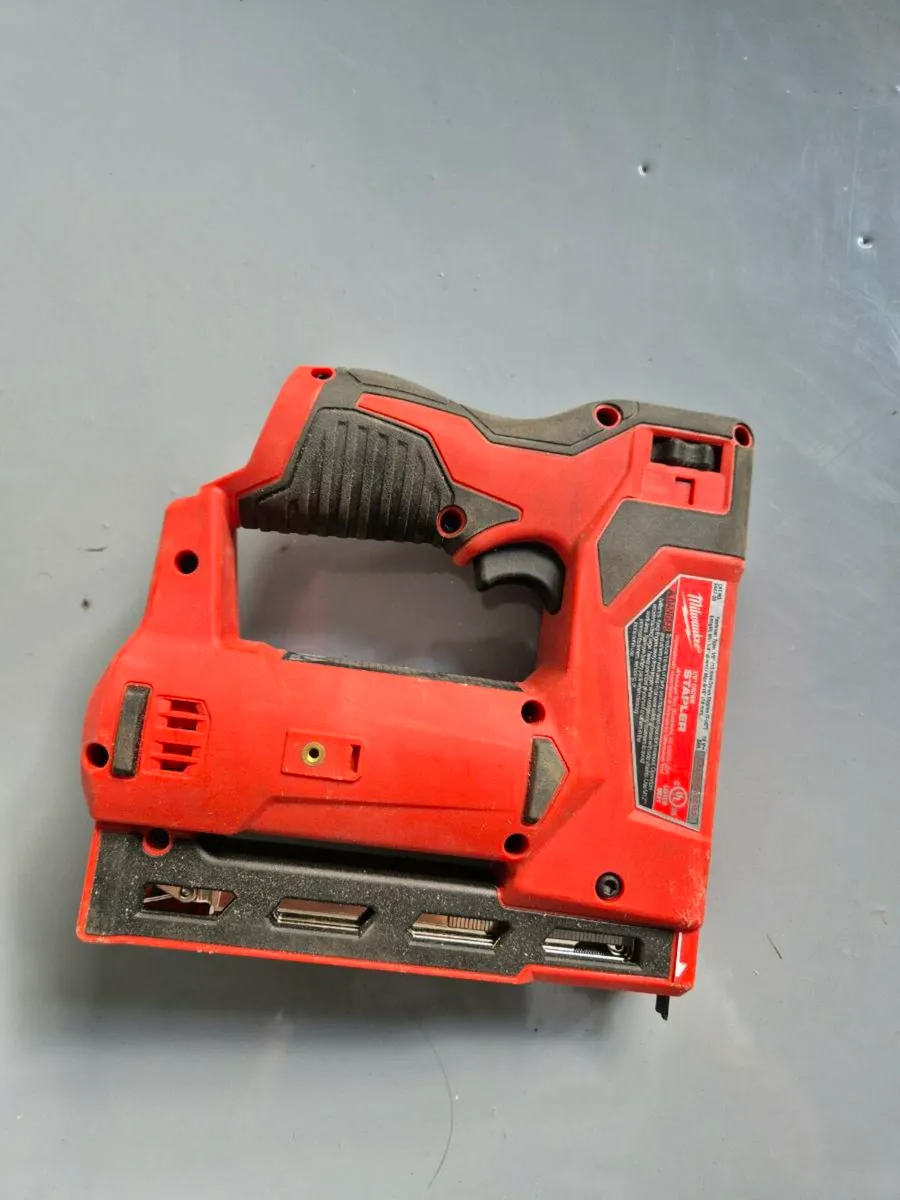 Milwaukee M12 Crown Stapler Body - Image 2
