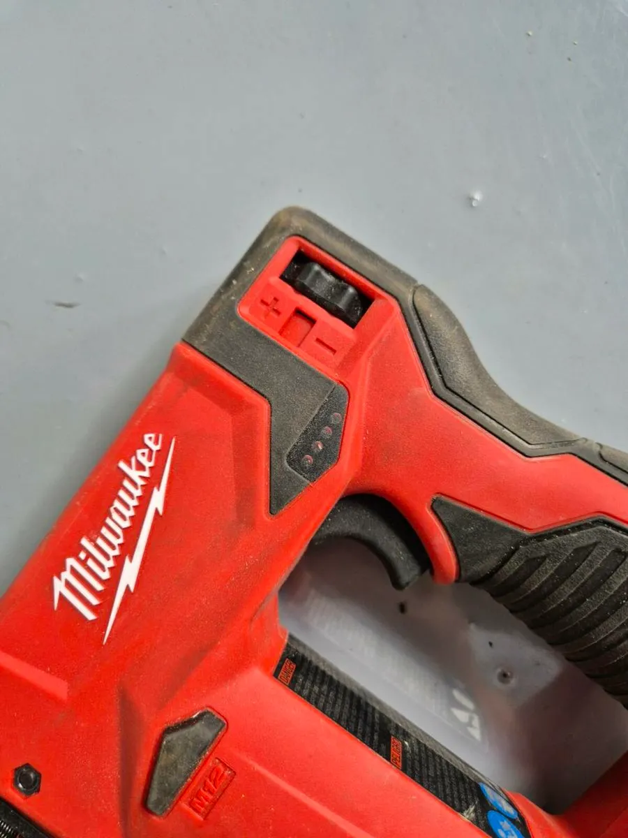 Milwaukee M12 Crown Stapler Body - Image 3