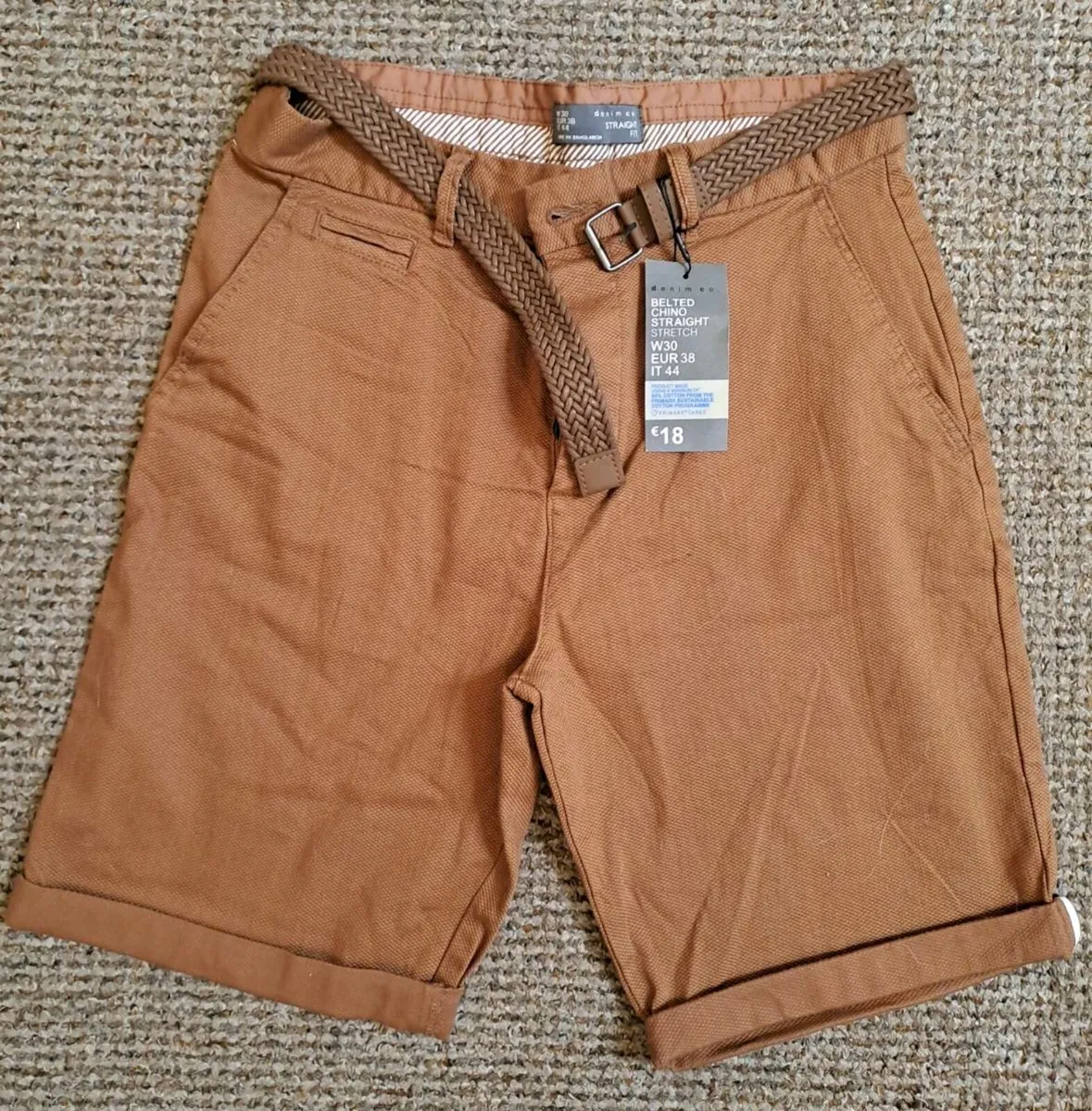 Brown shorts new size 30 - Image 1
