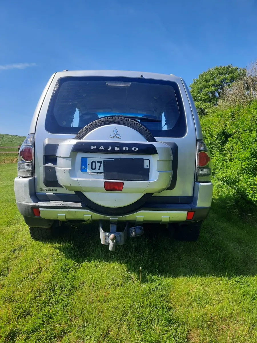 Mitsubishi pajero - Image 4