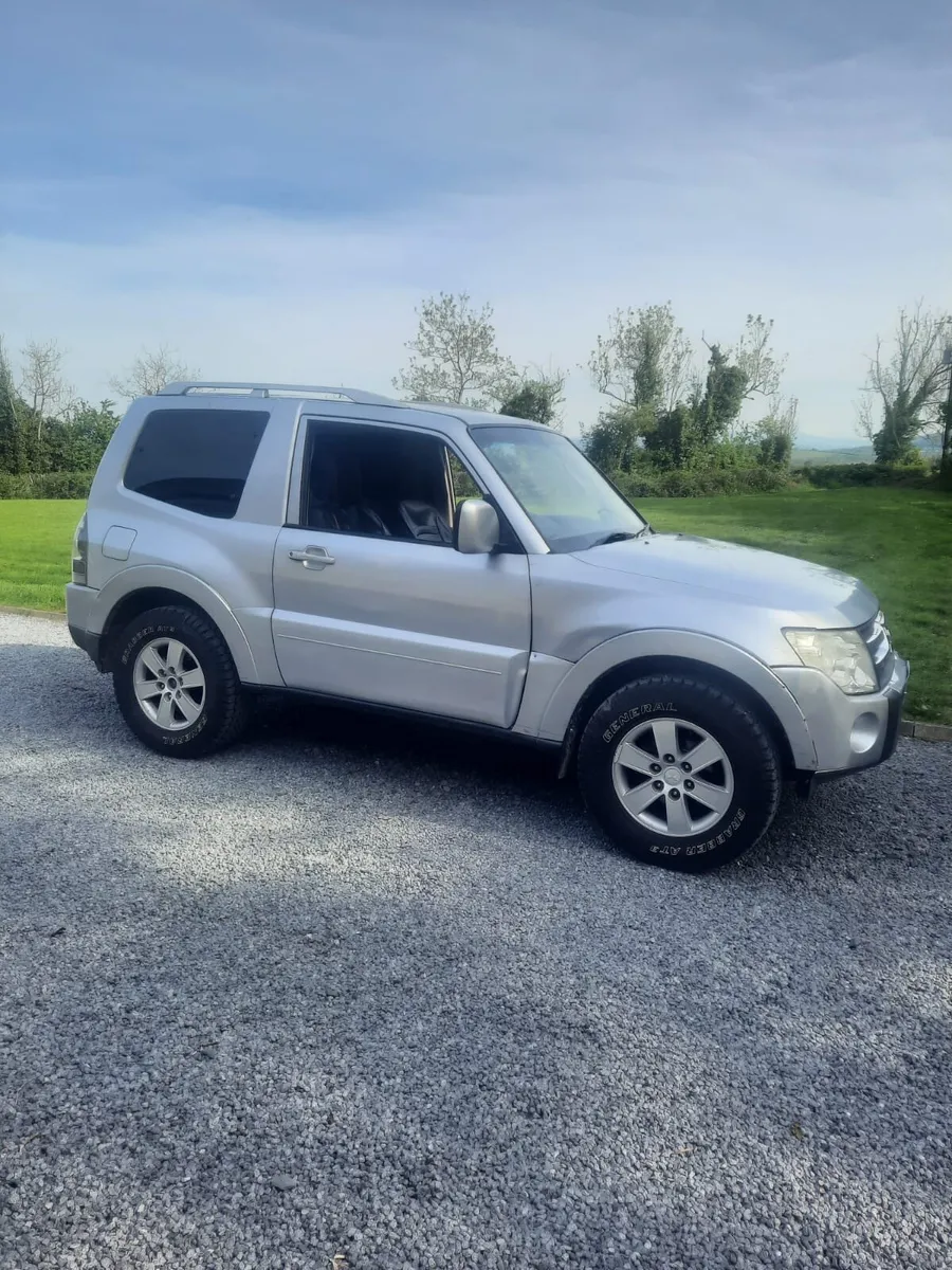 Mitsubishi pajero - Image 1