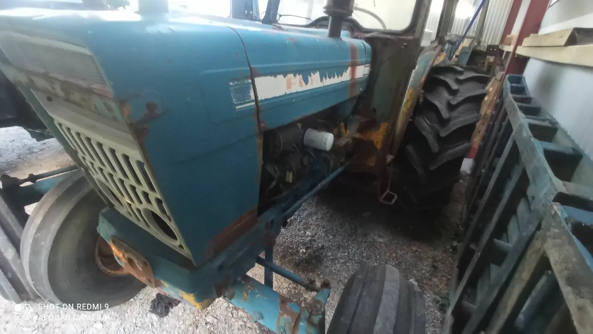 Ford 5000 tractor - Image 1