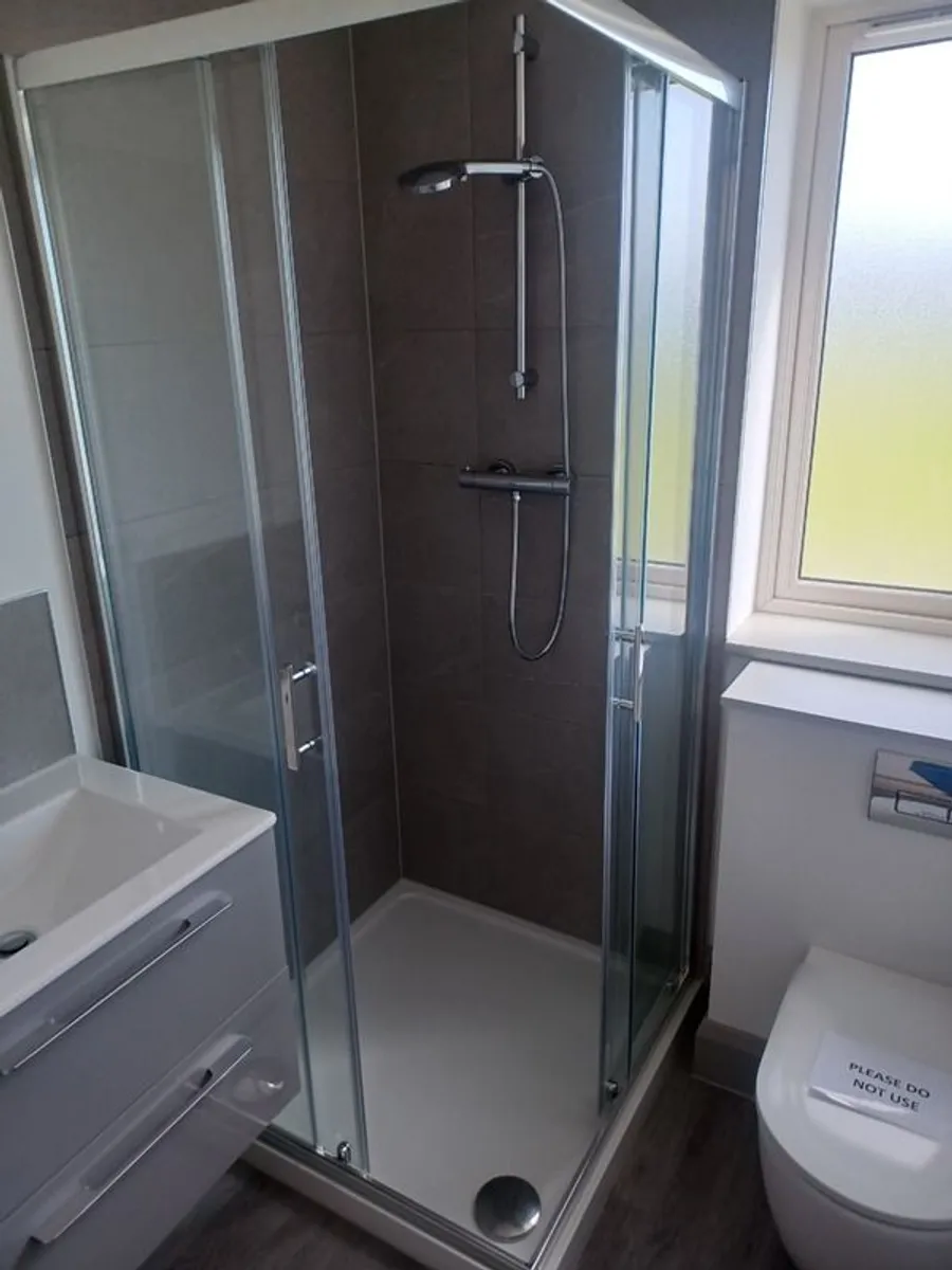 New sinks, taps, showers, bath, wardrobe - Image 2