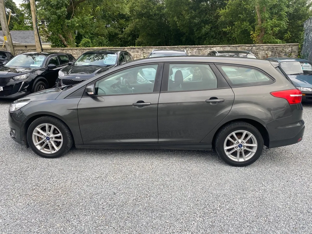 ✅ 2017 FORD FOCUS NCT 4/27 TAXED 1/26 - Image 2