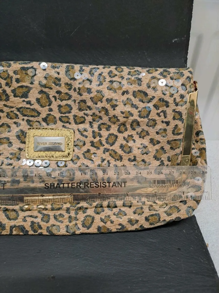 River Island clutch bag - Image 3