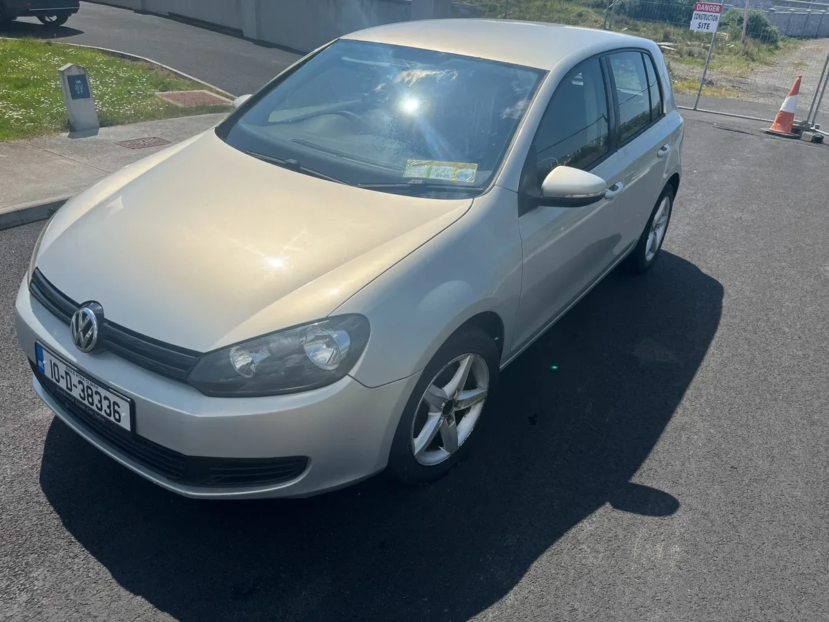 Volkswagen Golf 2010 - Image 1