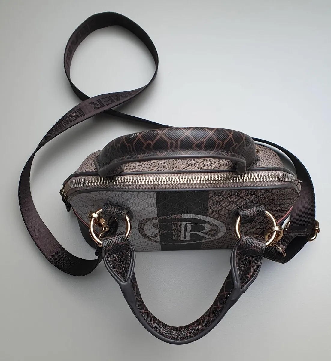 River Island handbag with logo in Louth/Donegal - Image 2