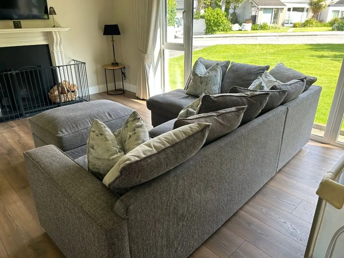 Stylish Grey L-Shaped Corner Couch with Footrest. Excellent Condition. Dublin - Image 2