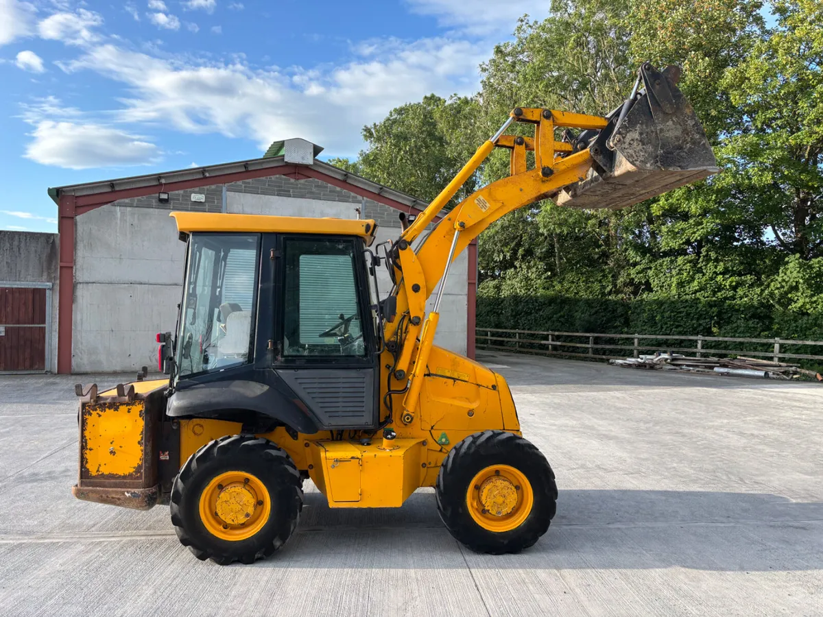 JCB 2CX Loader - Image 4