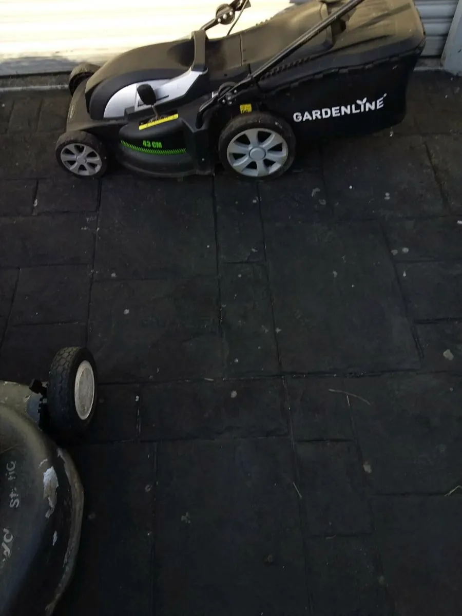 Lawnmower - Image 2