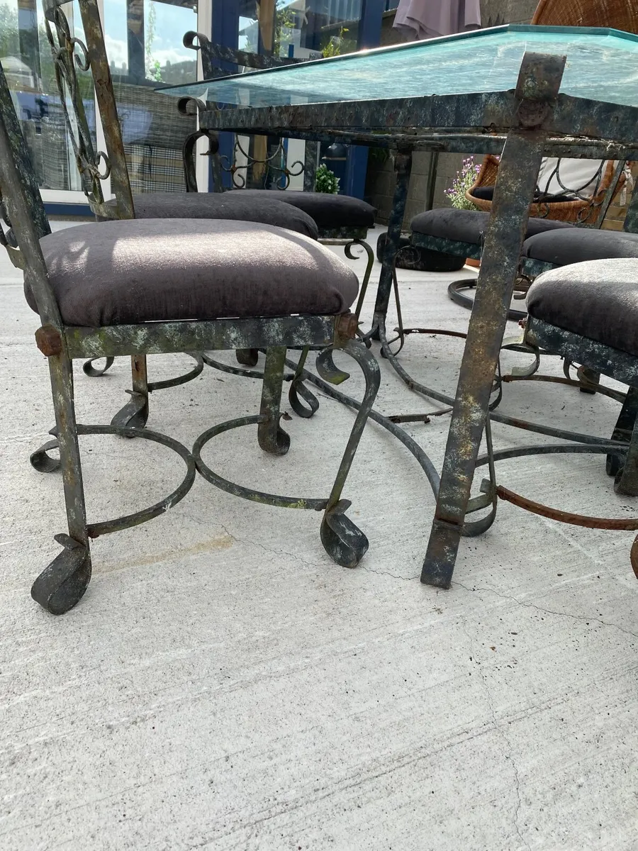 Glass table top and 6 chairs - Image 4