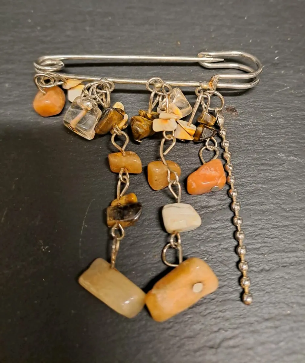 Charm chain pin - Image 1