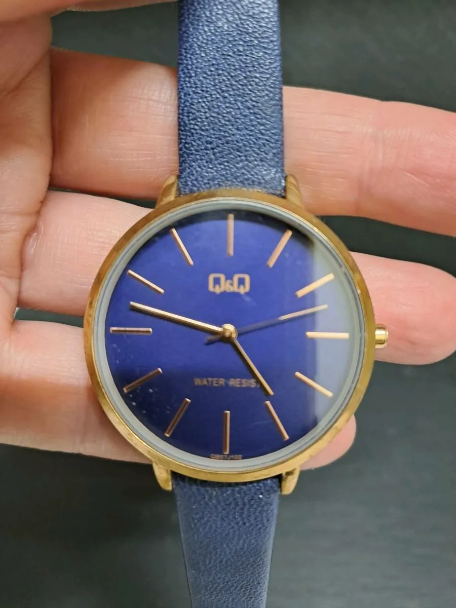 Q & Q watch - Image 1