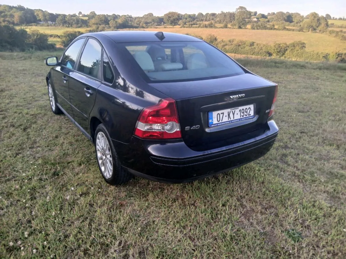 Volvo s40 1.6 diesel,nct 03/26 taxed 09 /25 €2750 - Image 4
