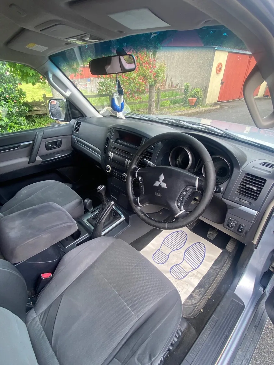 Mitsubishi Pajero 2008 - Image 3