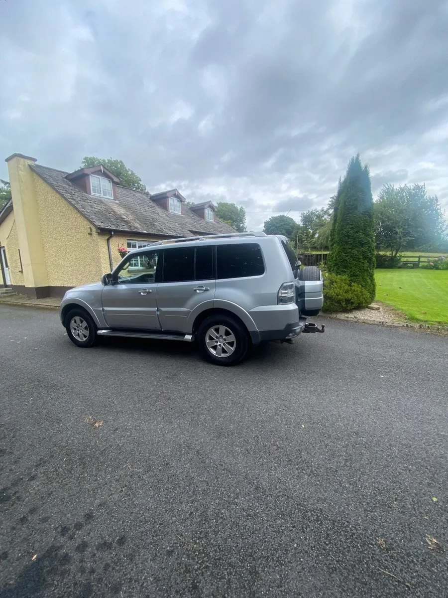 Mitsubishi Pajero 2008 - Image 4