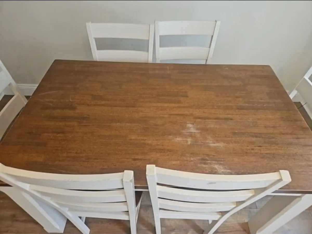 Table and six chairs - Image 4