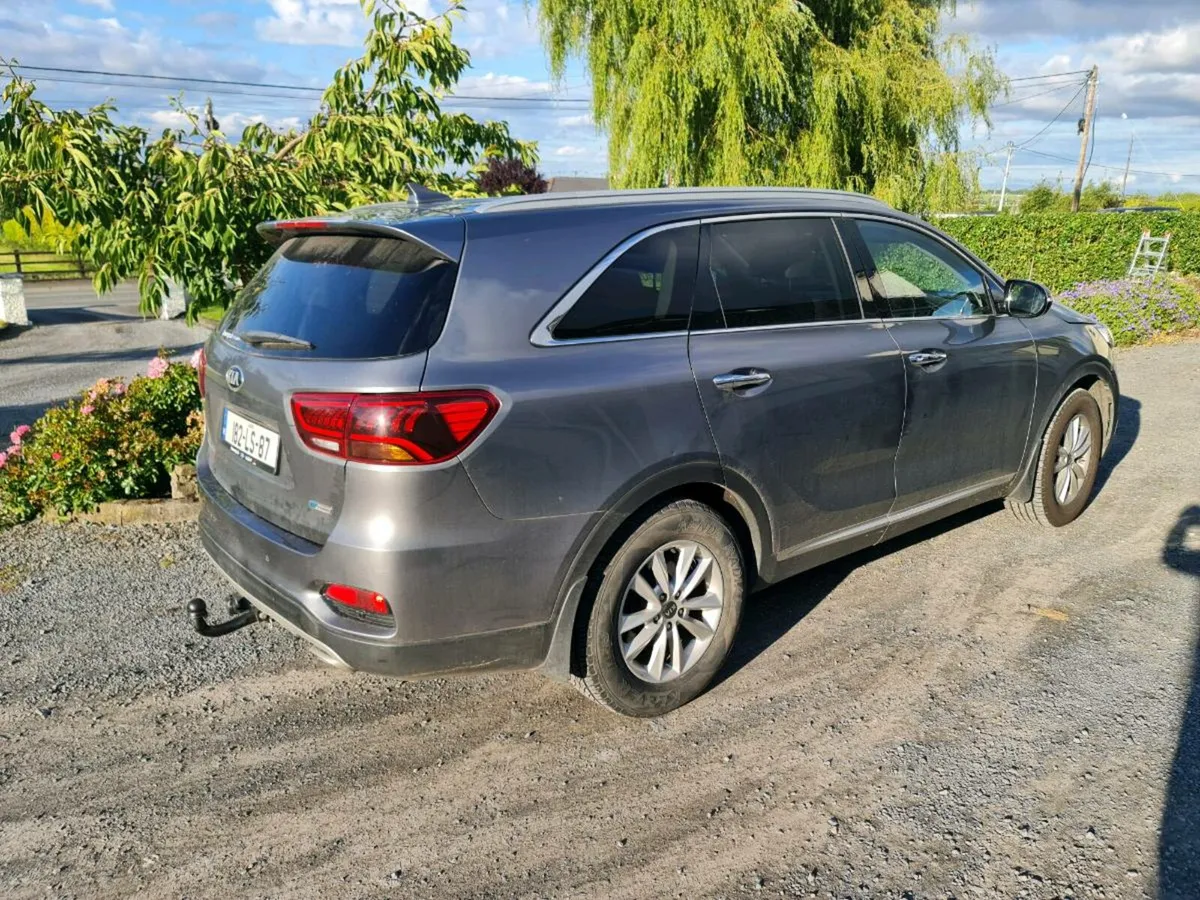 Kia sorento 2018 - Image 2