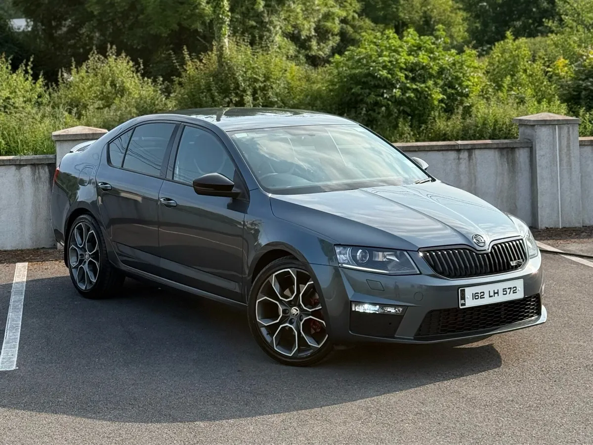 SKODA OCTAVIA VRS LOW KM - Image 3