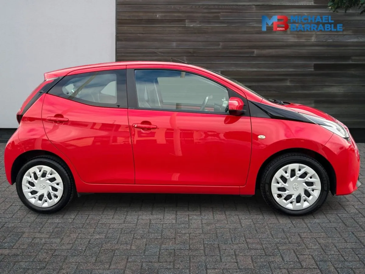 Toyota AYGO 1.0 Vvt-i TSS X-play 5DR 71bhp - Image 4