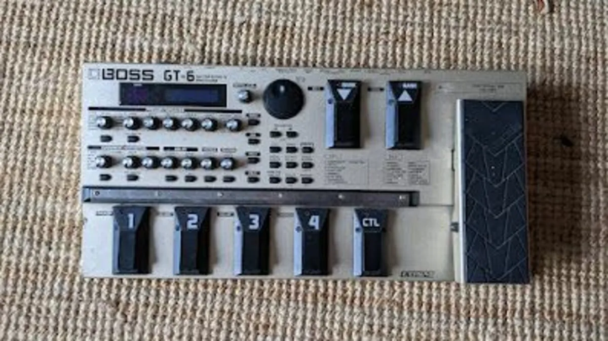 Boss GT6 Guitar Multi FX Pedal - Image 1