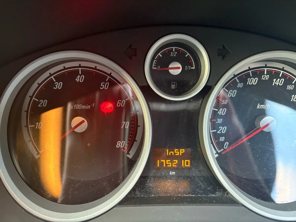 Opel Astra - Image 4