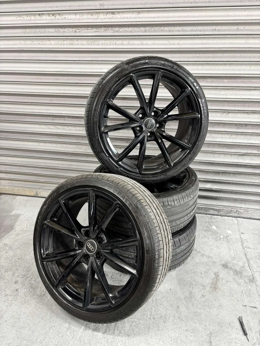 Audi RS4 19” Alloys - Image 1