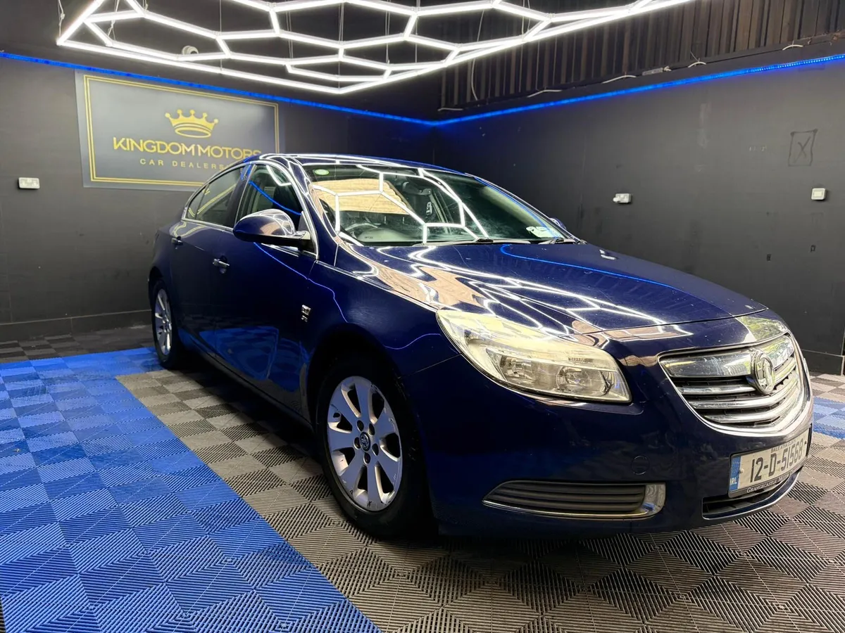 Vauxhall Insignia NEW NCT 07/26,TAX 03/26 - Image 2