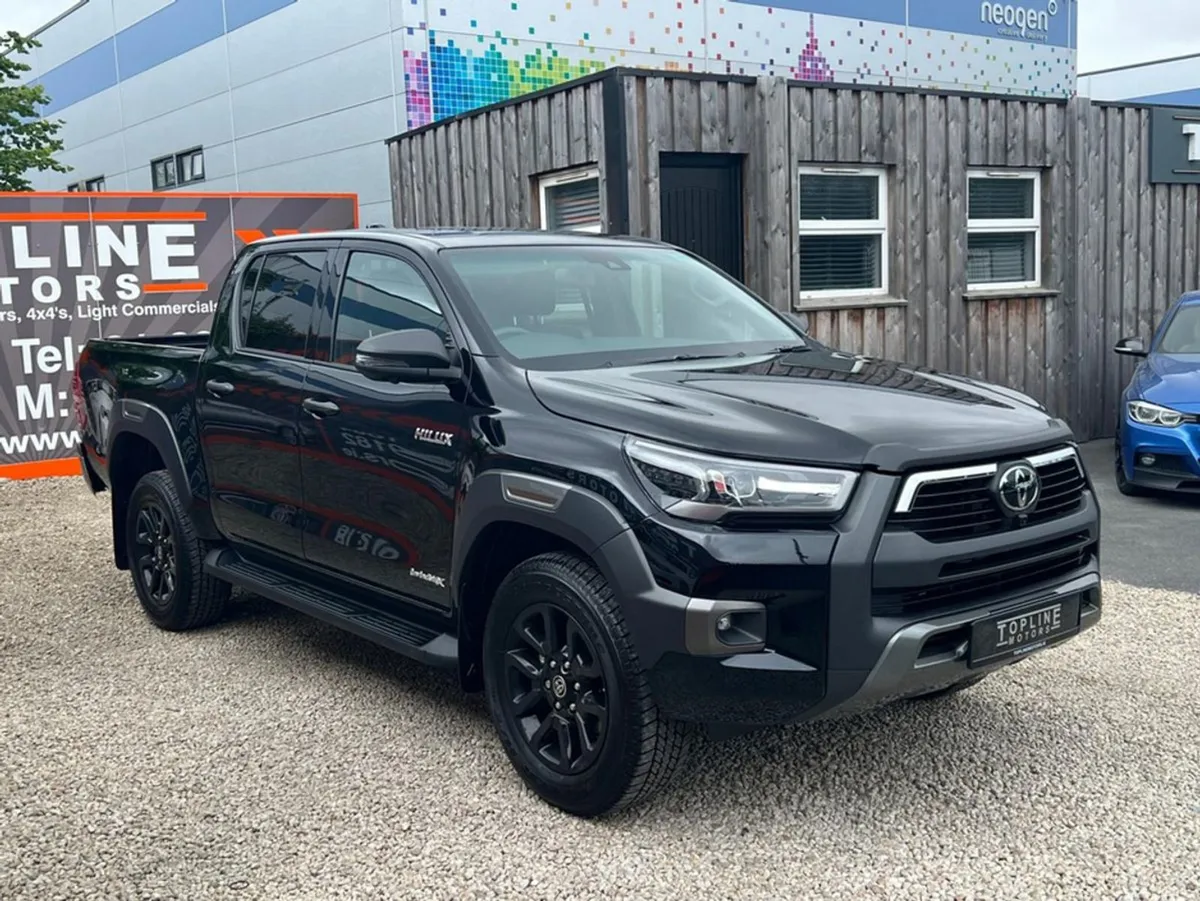 Toyota HiLux  invincible X//top Spec//auto//new D - Image 3