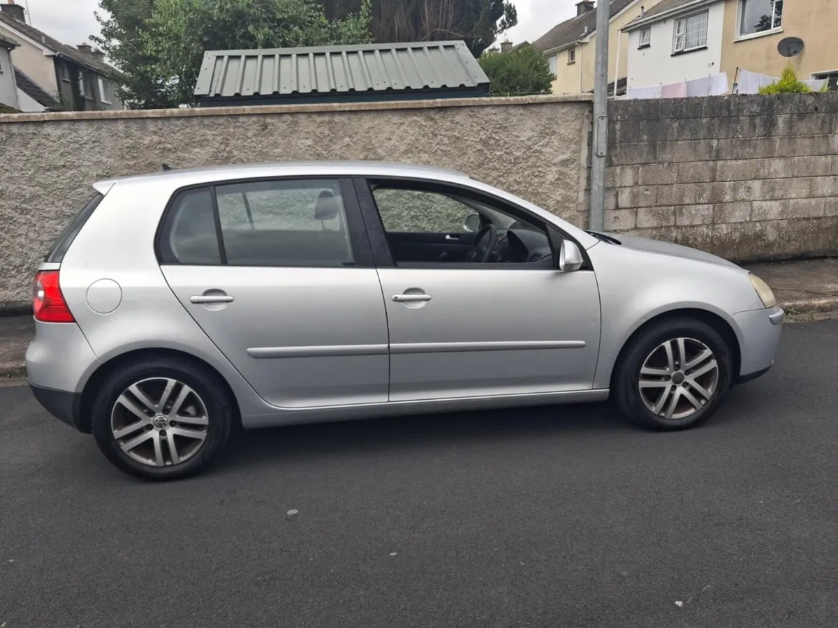 Volkswagen Golf - Image 4