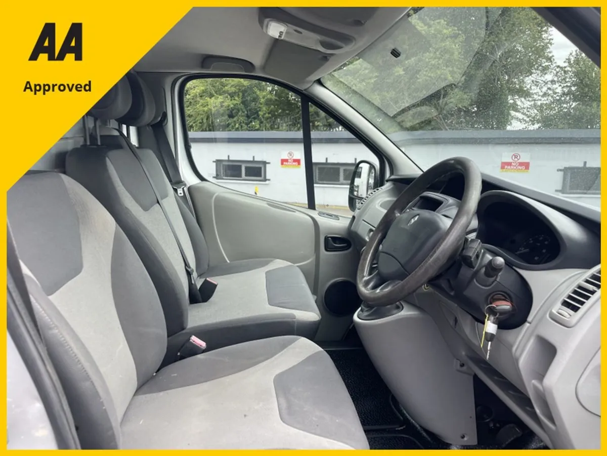 Renault Trafic LWB Comfort 115 - Image 4