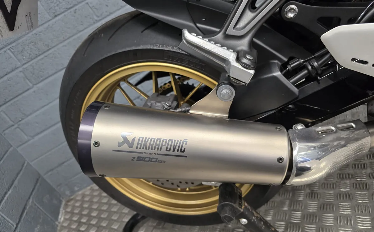 2022 KAWASAKI Z 900 RS 50th Anniversary - Image 3