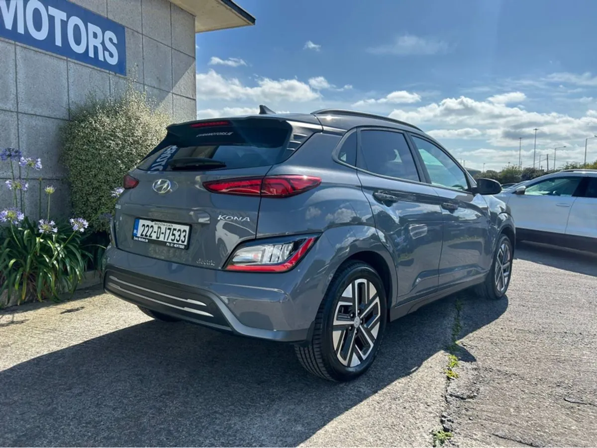 Hyundai Kona Kauai Premium 64kwh //high Spec//low - Image 3