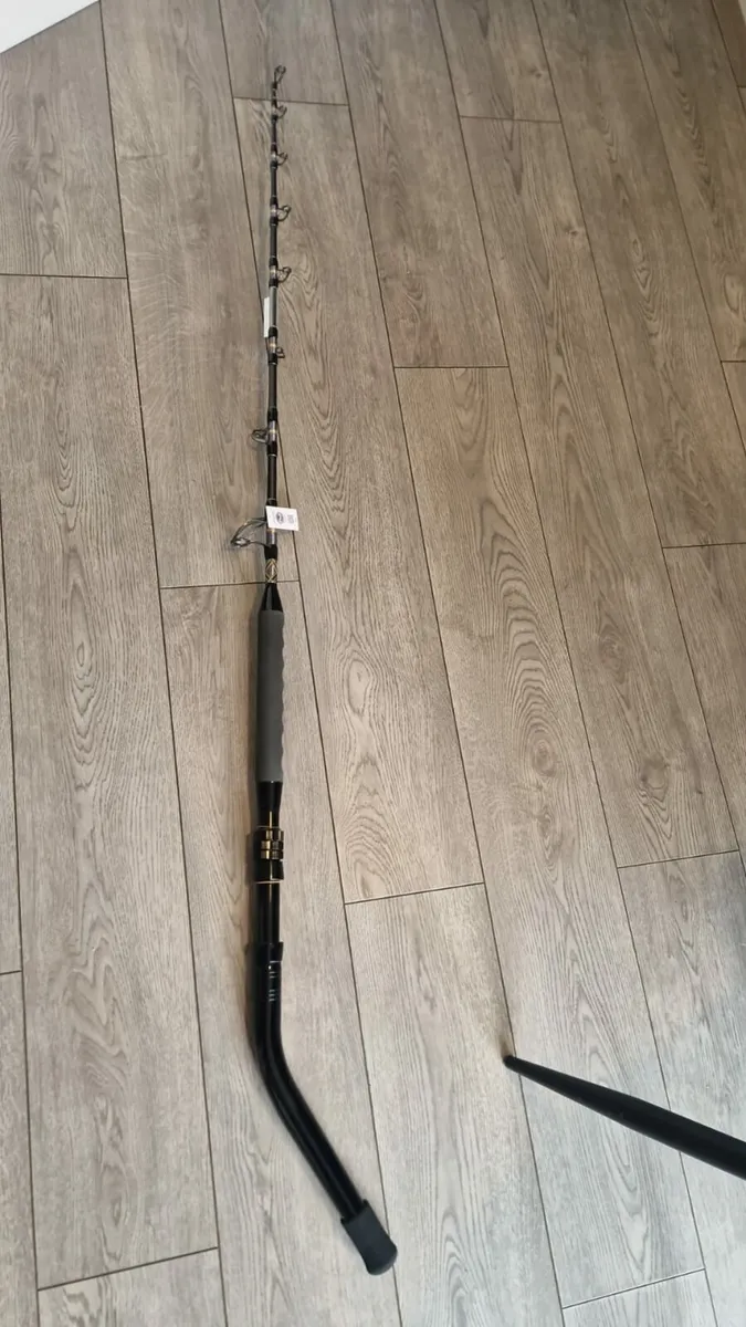 COMBO !! Shark tuna rod and reel - Image 3
