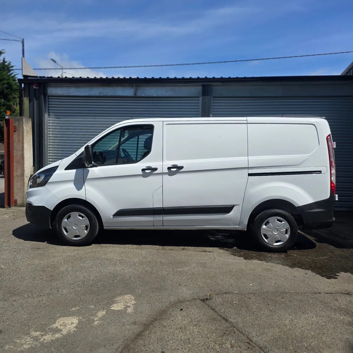 2021 Ford Transit Custom - Image 2