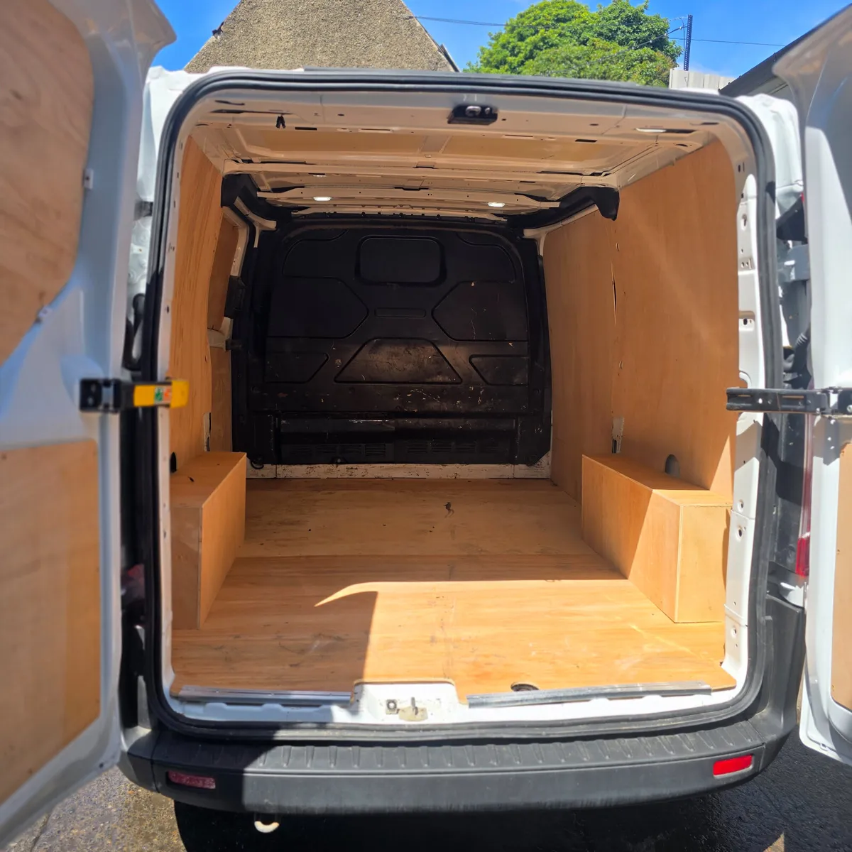 2021 Ford Transit Custom - Image 3