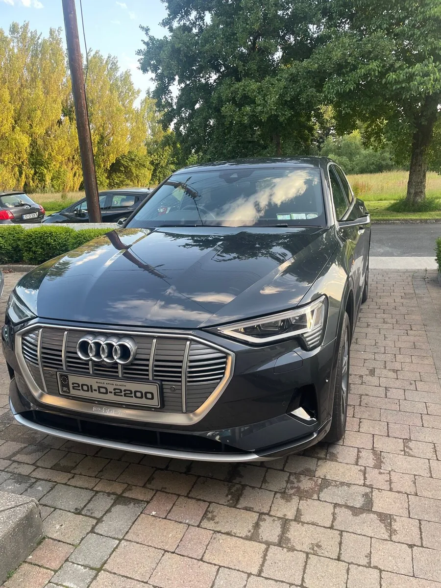Audi e-tron 55 - Image 4