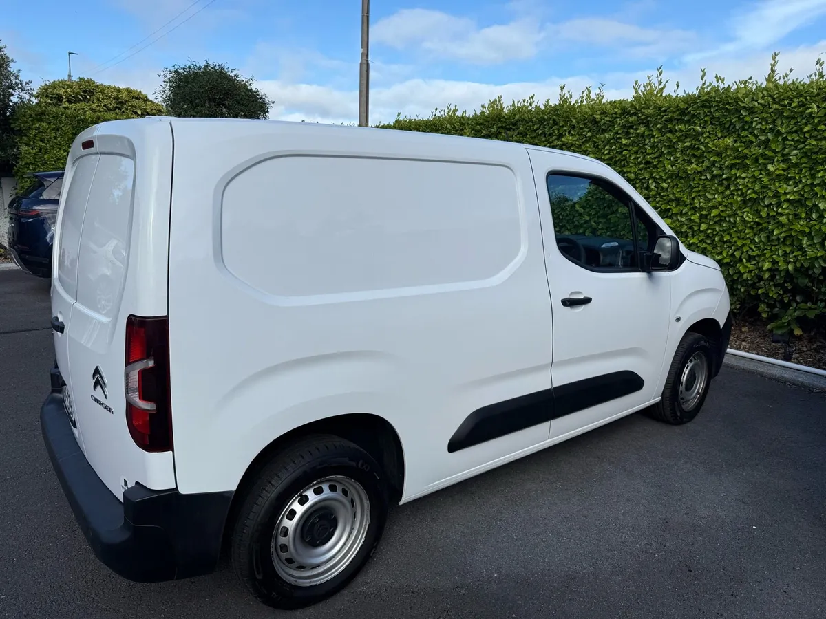 2021 Citroen Berlingo 1.5 HDI Beautiful condition - Image 4