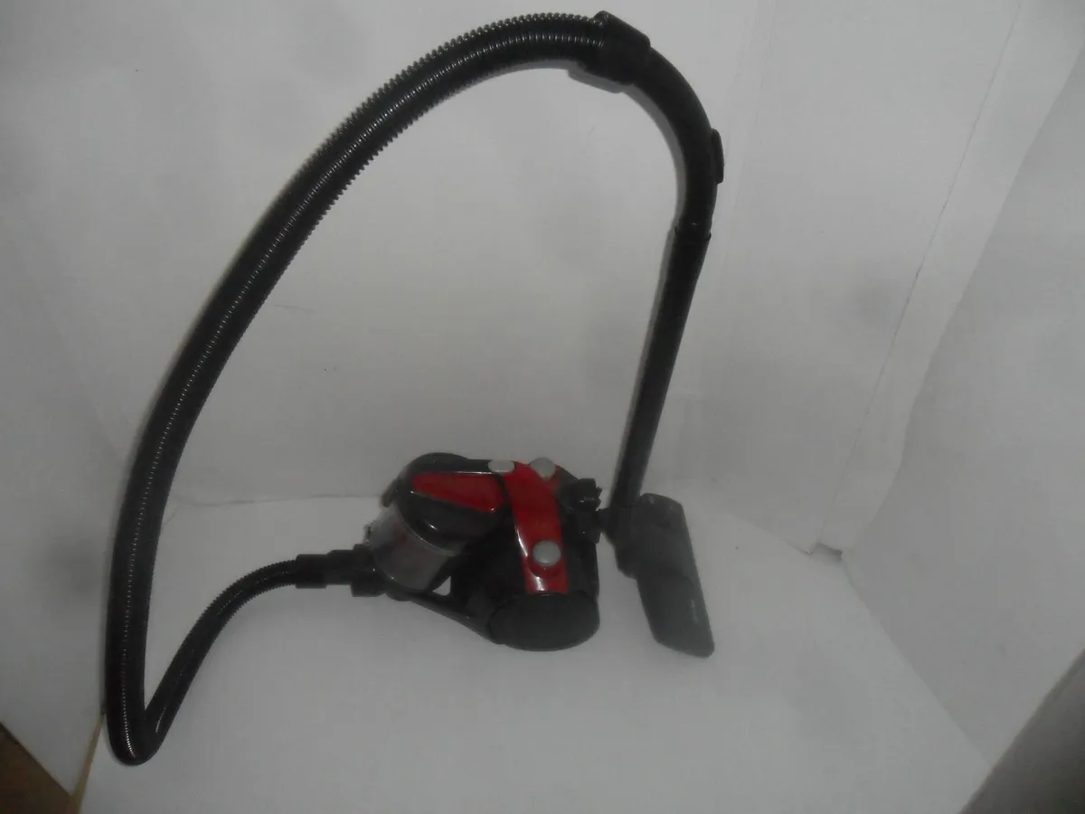 Essentials vacuum cleaner - Image 4