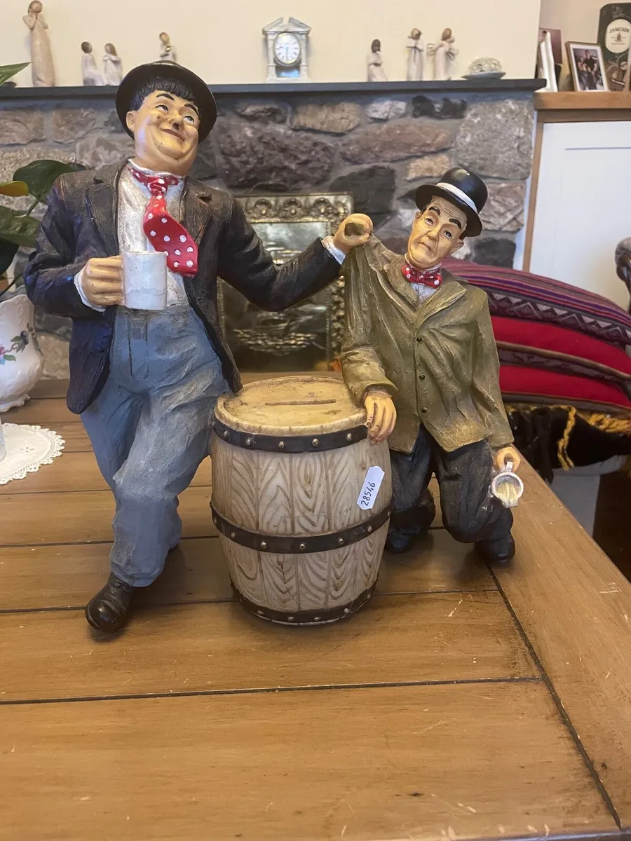 VINTAGE LAUREL & HARDY  FIGURINE