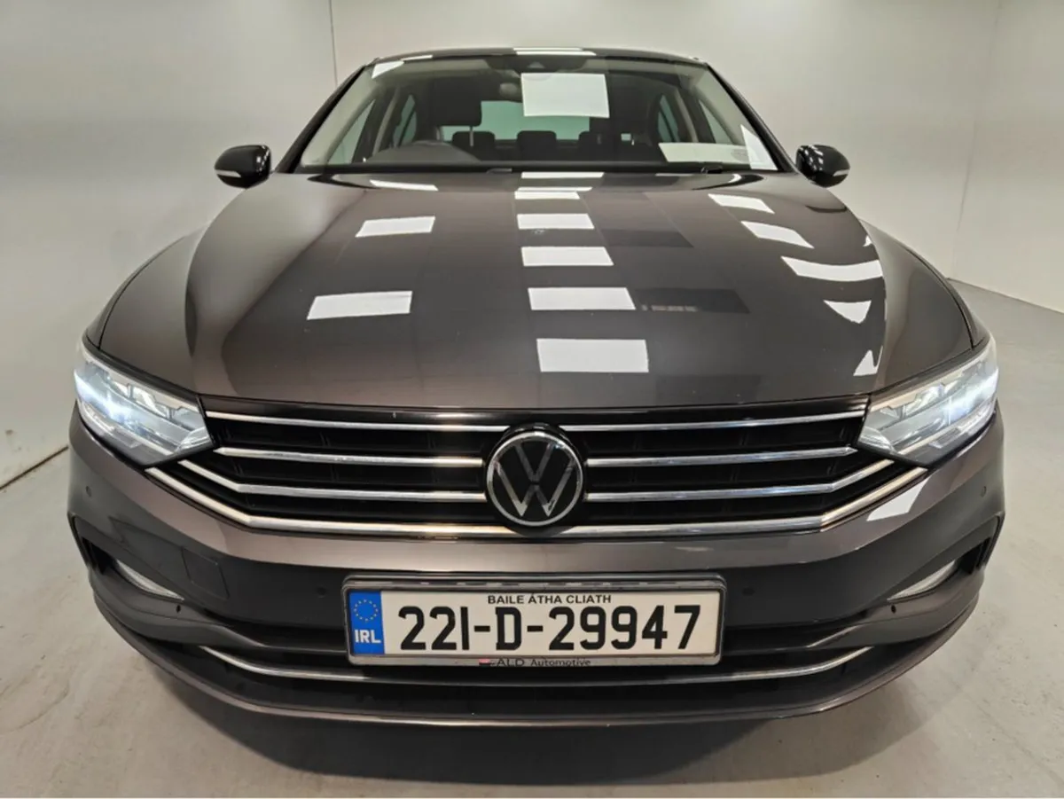Volkswagen Passat Business 2.0 TDI Manual 6speed - Image 2