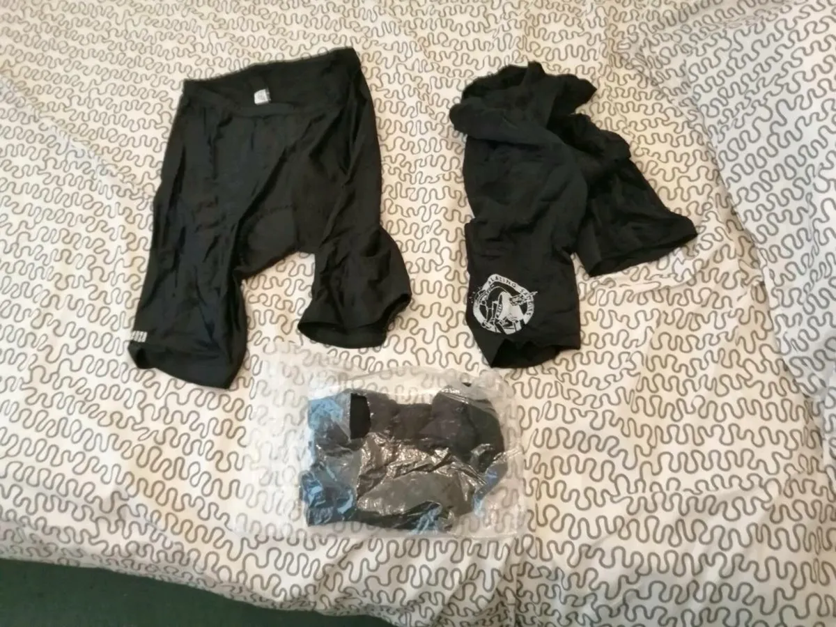 Adults Cycling clothes - Image 3
