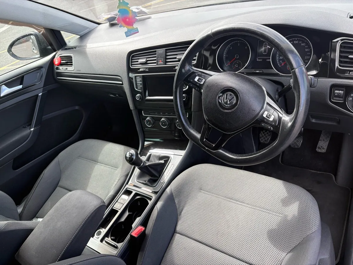 MK7 141 Volkswagen Golf 1.6 TDI 105HBP - Image 4