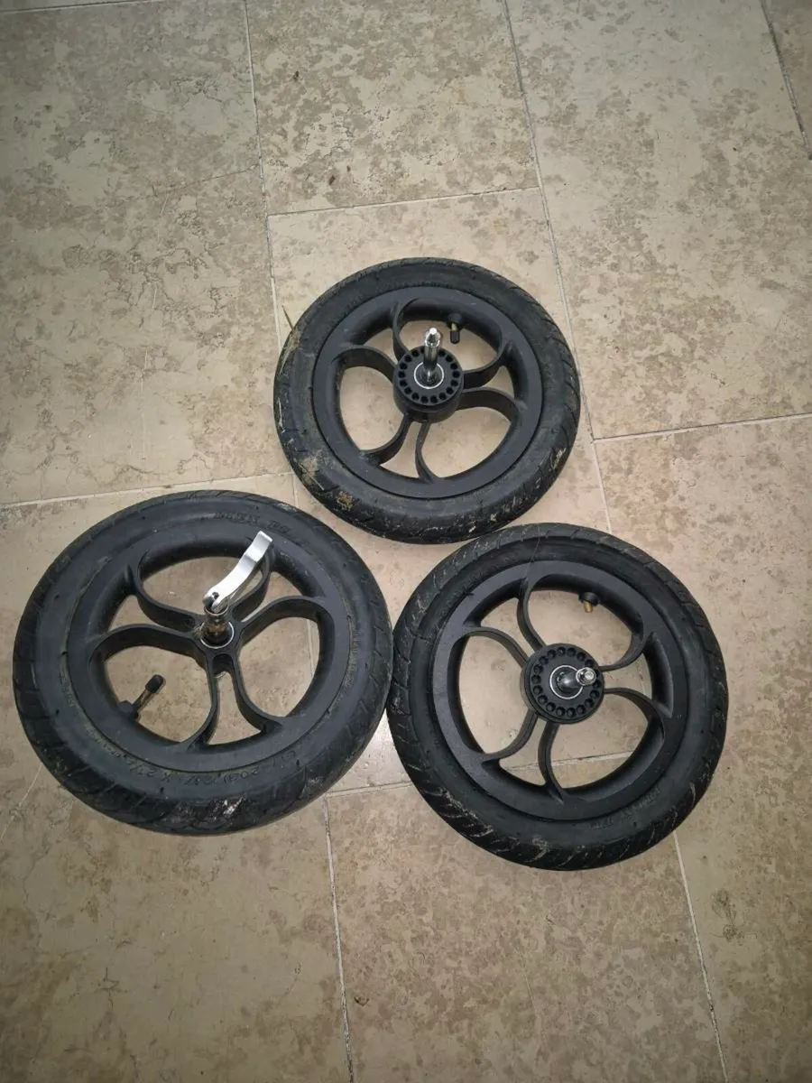 Out n About wheels - Image 1
